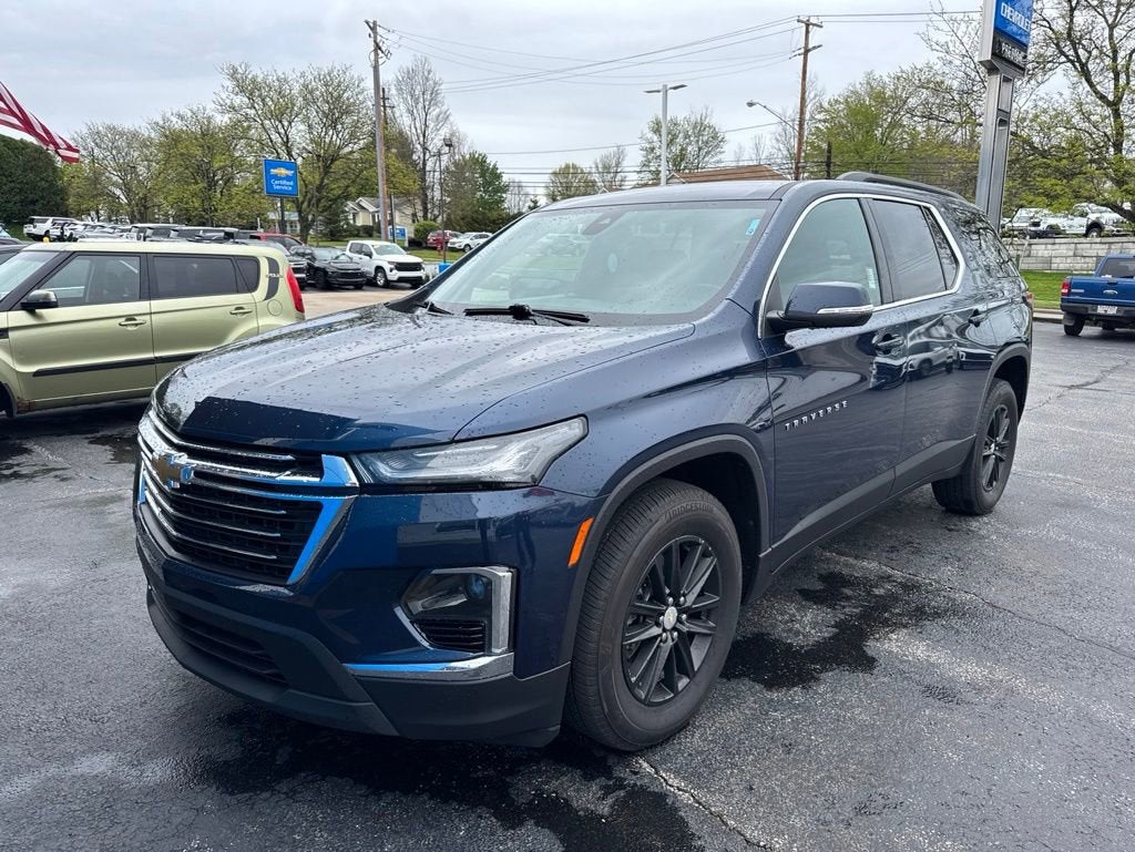 2022 Chevrolet Traverse LT Cloth