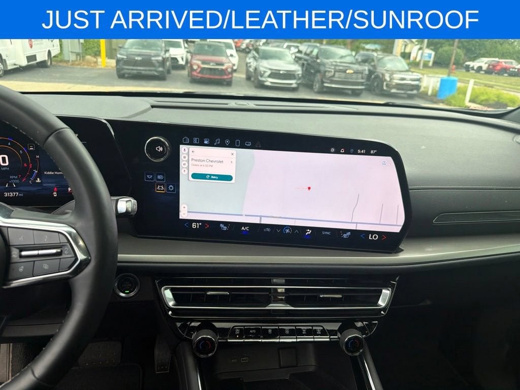 2025 Chevrolet Traverse LT