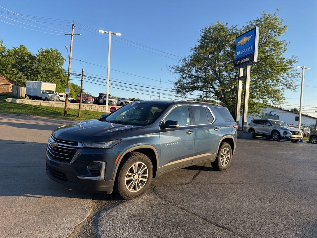 2023 Chevrolet Traverse LT Leather