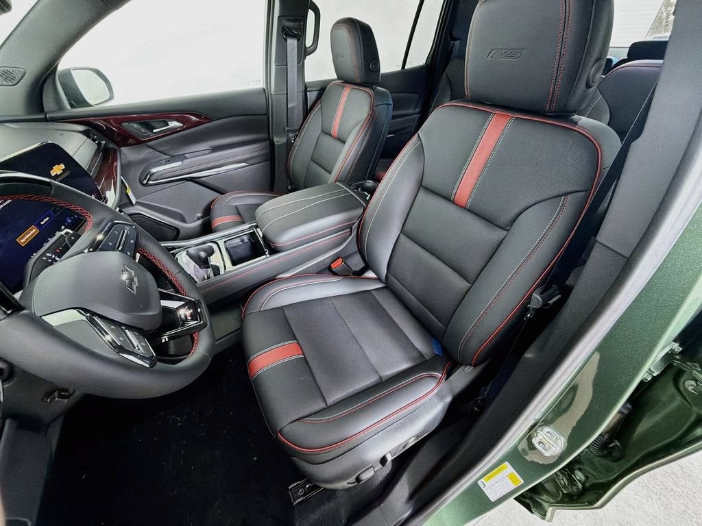 2027 Chevrolet Traverse RS - Photo 18