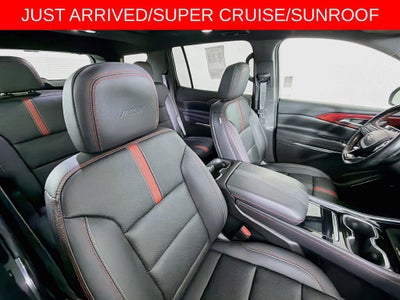 2025 Chevrolet Traverse RS