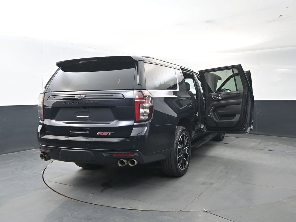 2023 Chevrolet Suburban RST