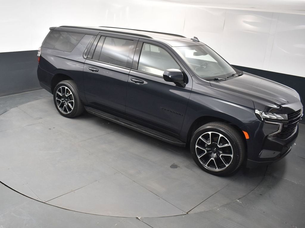 2023 Chevrolet Suburban RST
