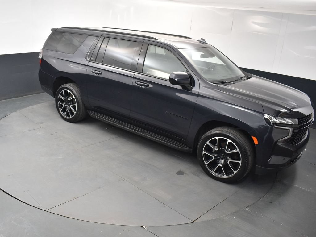 2023 Chevrolet Suburban RST