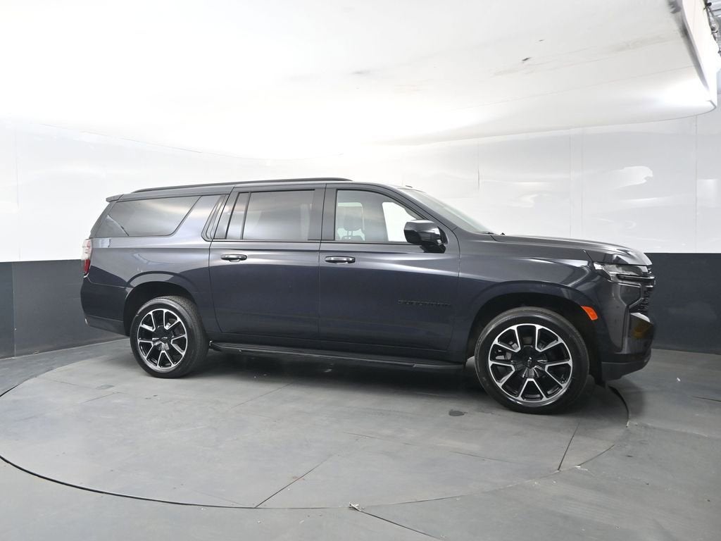 2023 Chevrolet Suburban RST