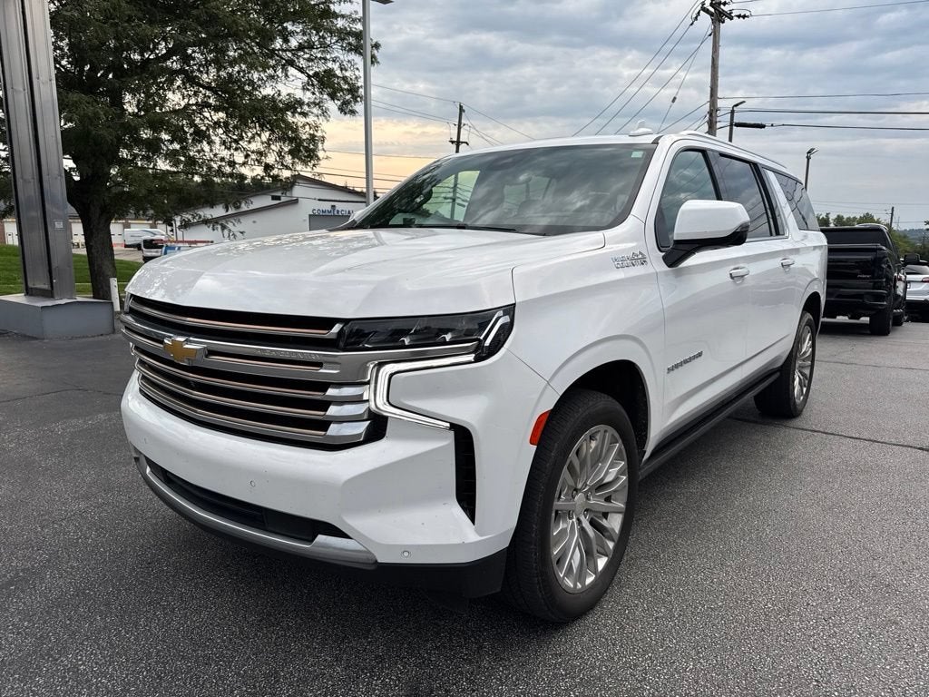 2023 Chevrolet Suburban High Country