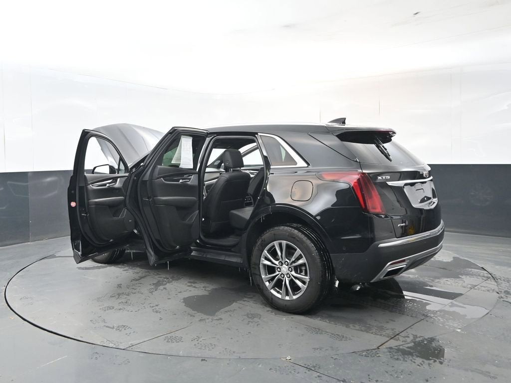 2022 Cadillac XT5 Premium Luxury
