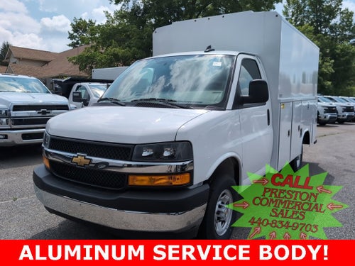 2025 Chevrolet Express Cutaway 3500 1WT