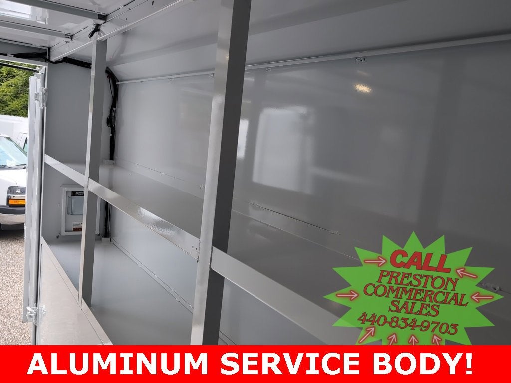 2025 Chevrolet Express Cutaway 3500 1WT