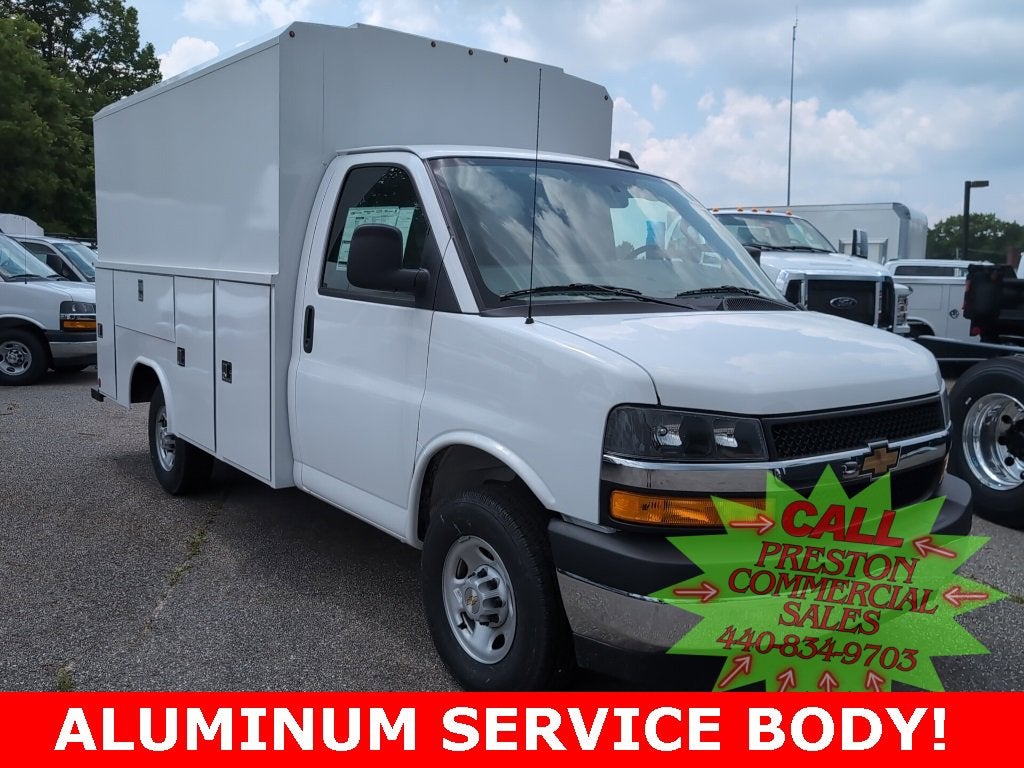 2025 Chevrolet Express Cutaway 3500 1WT