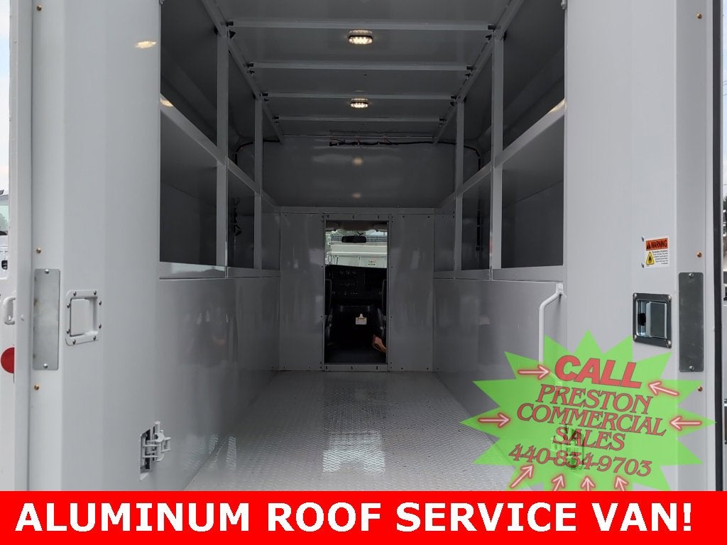 2025 Chevrolet Express Cutaway 3500 1WT