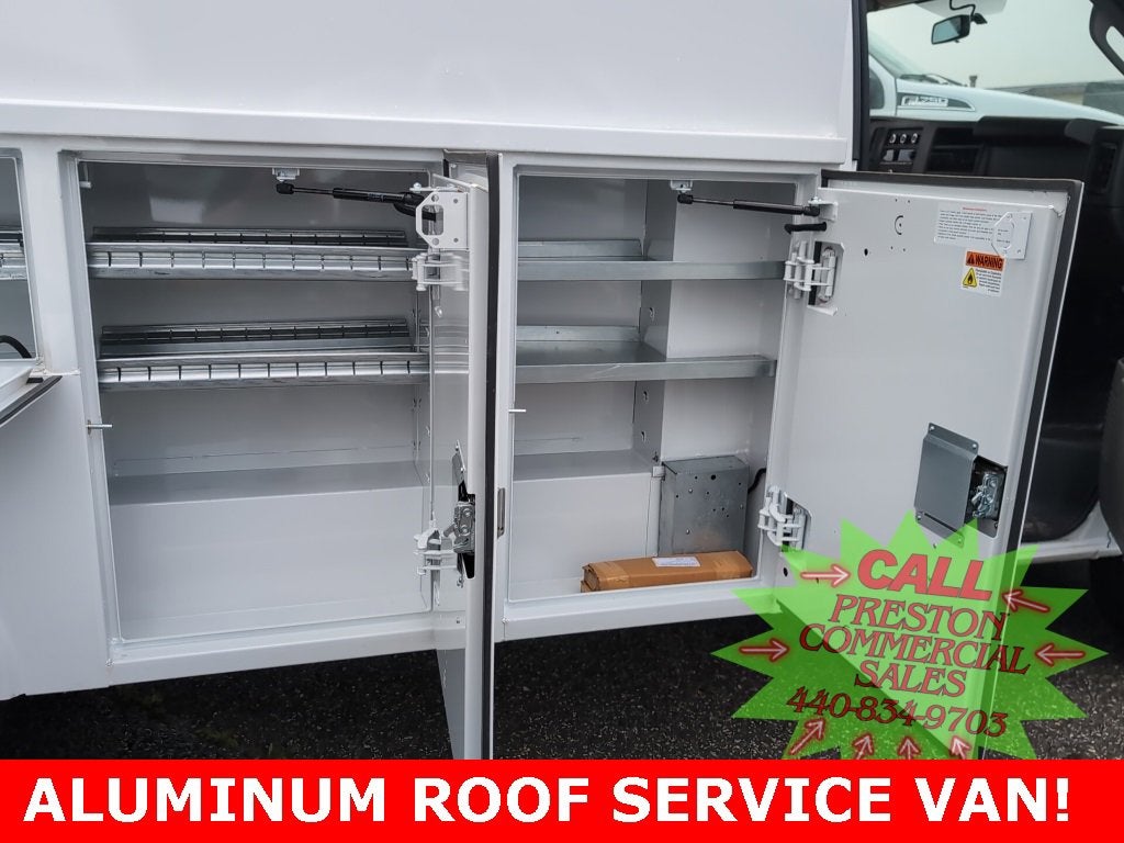 2025 Chevrolet Express Cutaway 3500 1WT