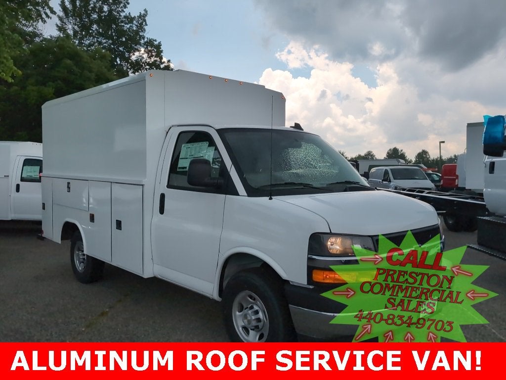 2025 Chevrolet Express Cutaway 3500 1WT