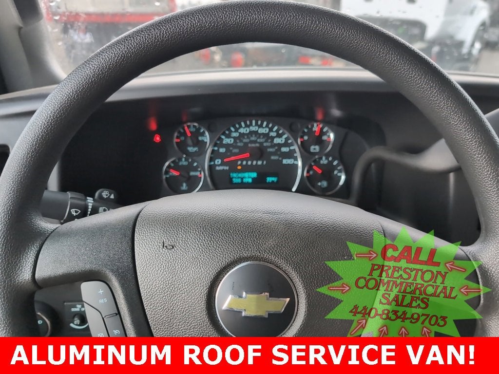 2025 Chevrolet Express Cutaway 3500 1WT