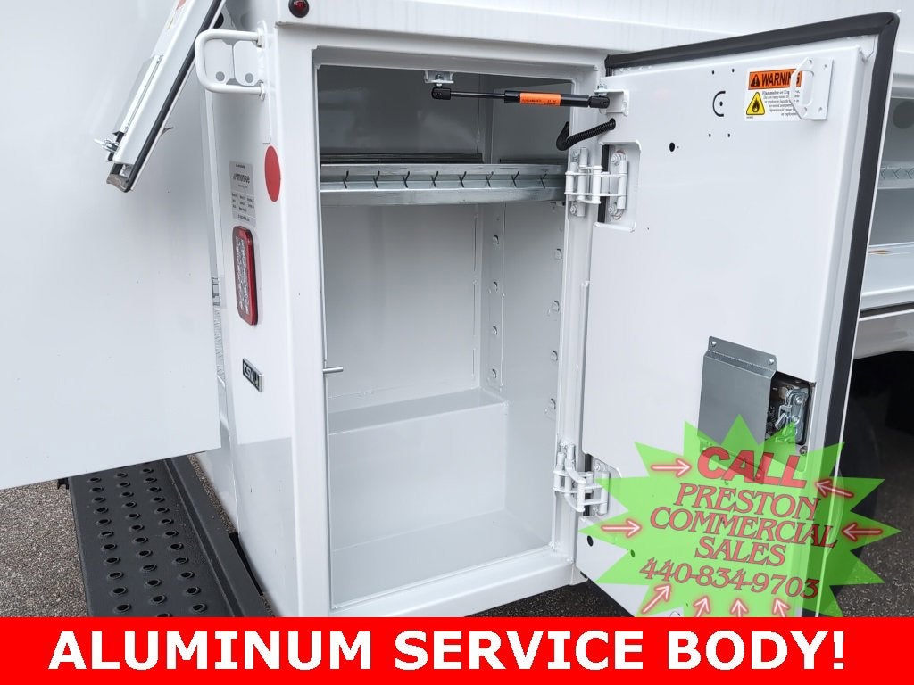 2025 Chevrolet Express Cutaway 3500 1WT