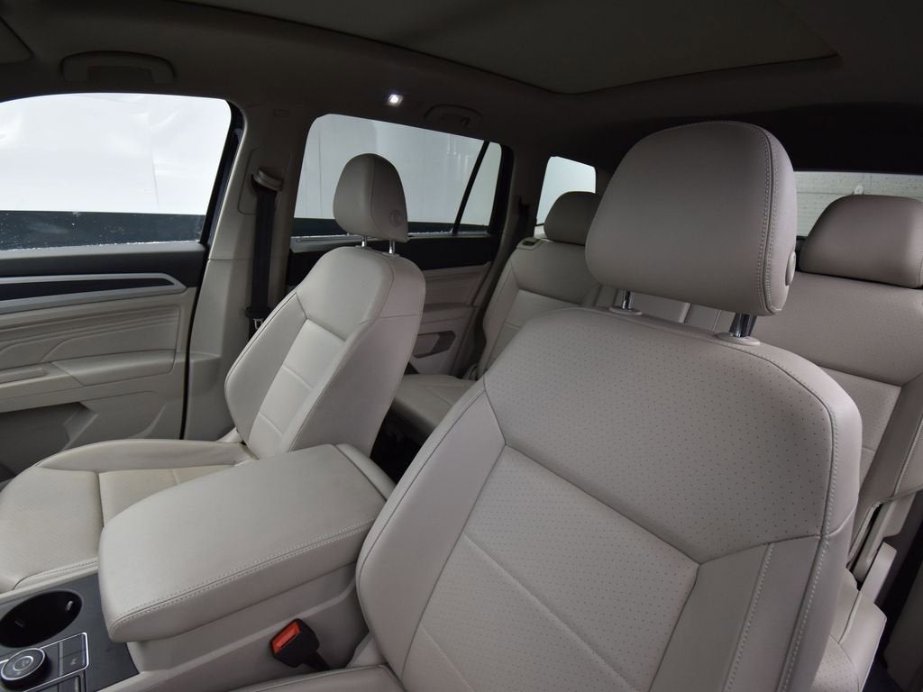 2021 Volkswagen Atlas 3.6L V6 SE w/Technology R-Line