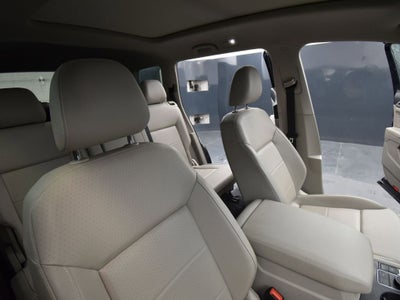 2021 Volkswagen Atlas 3.6L V6 SE w/Technology R-Line