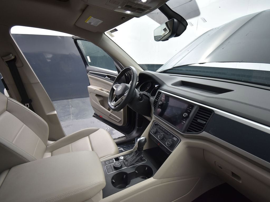 2021 Volkswagen Atlas 3.6L V6 SE w/Technology R-Line