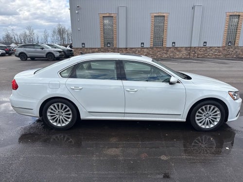 2016 Volkswagen Passat 1.8T SE