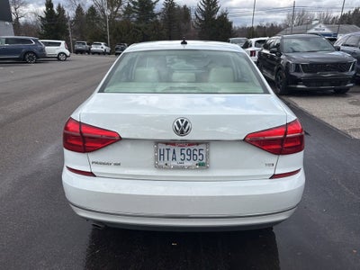 2016 Volkswagen Passat 1.8T SE