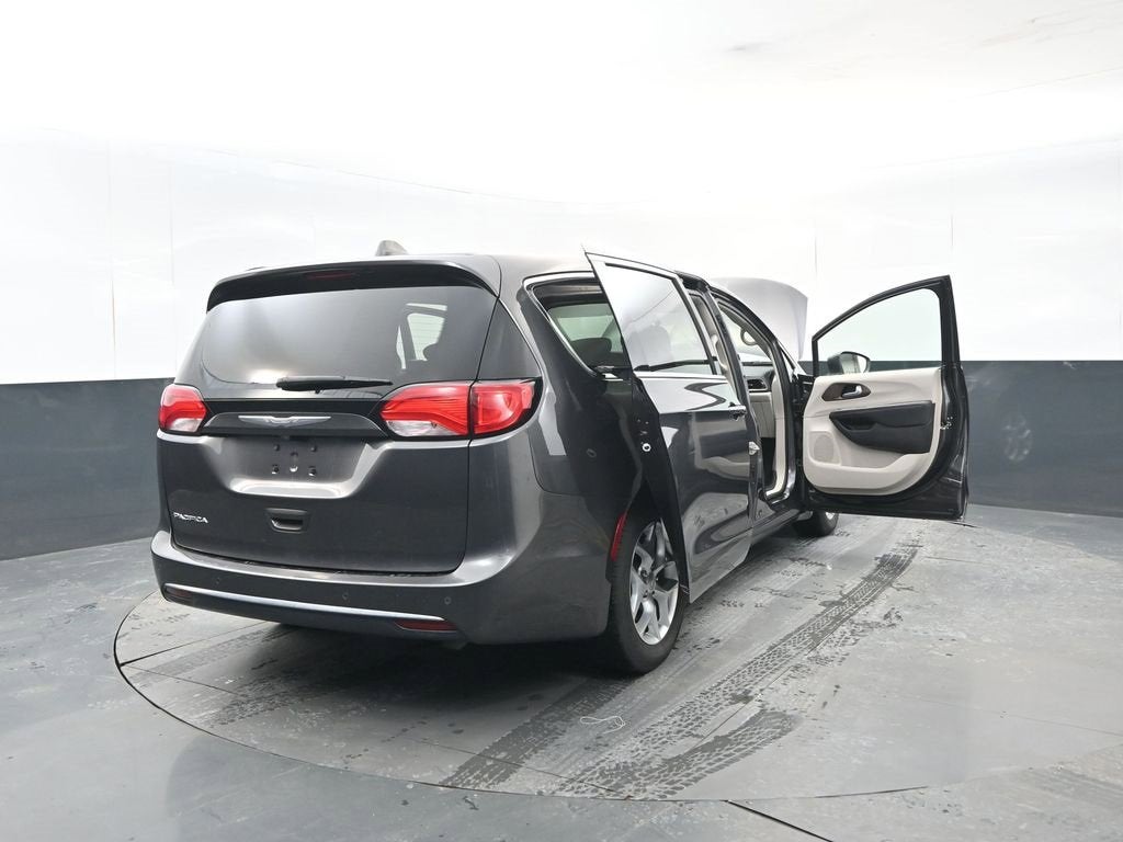 2018 Chrysler Pacifica Touring Plus