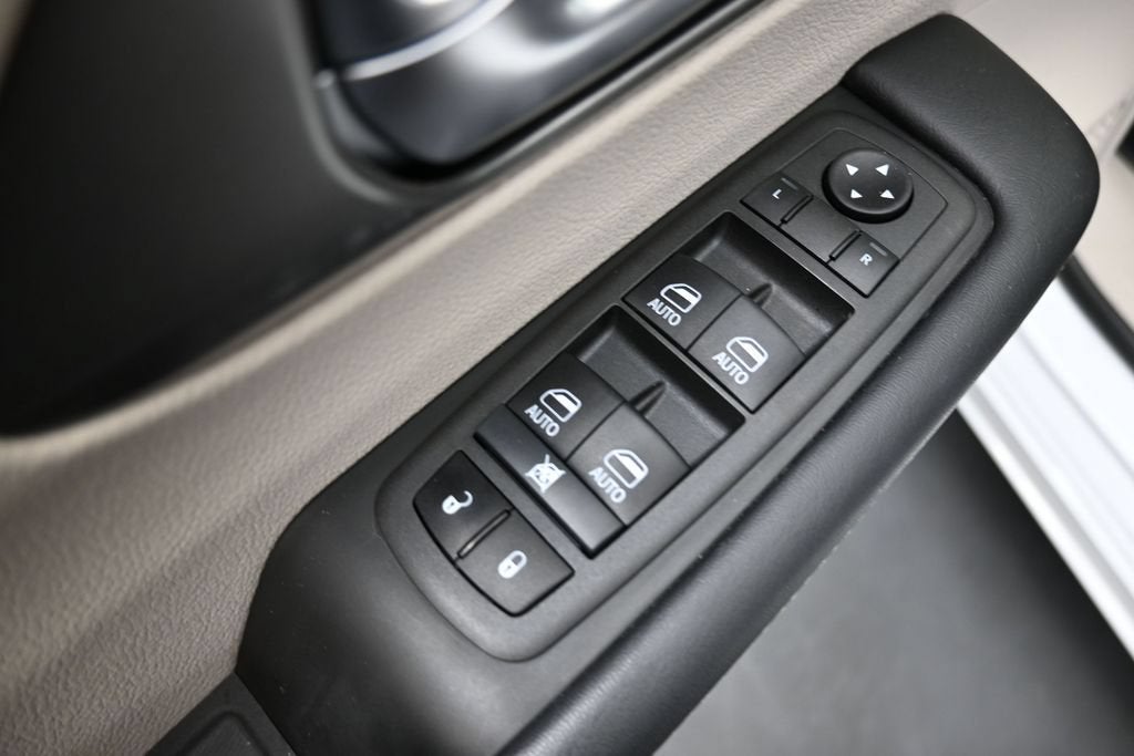 2023 Chrysler Pacifica Touring L AWD