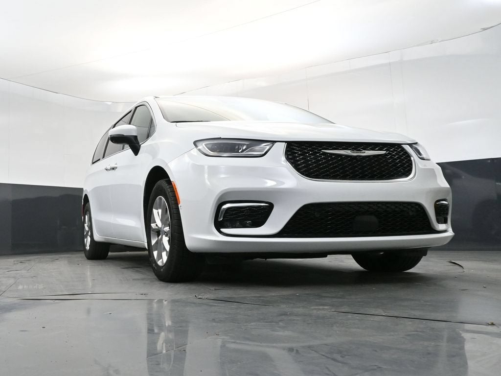 2023 Chrysler Pacifica Touring L AWD