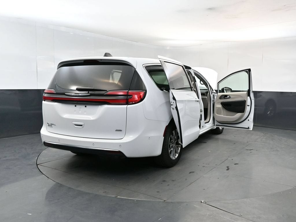 2023 Chrysler Pacifica Touring L AWD