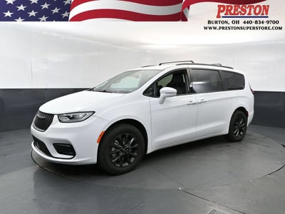 2022 Chrysler Pacifica Touring L AWD