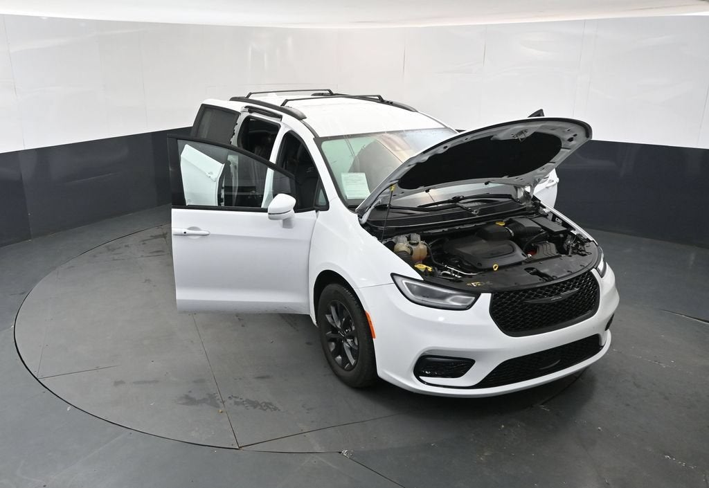2022 Chrysler Pacifica Touring L AWD