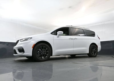 2022 Chrysler Pacifica Touring L AWD