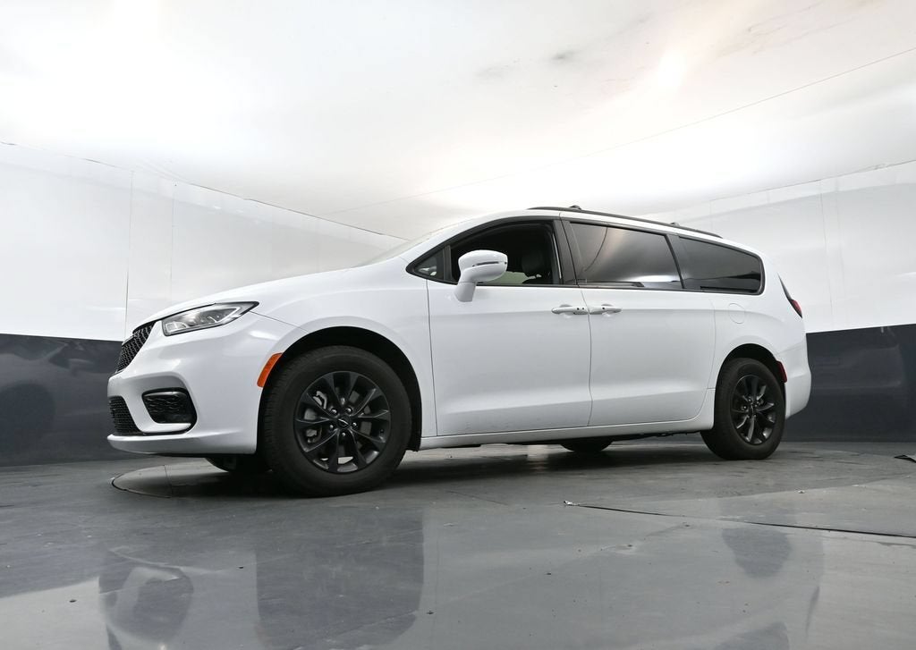 2022 Chrysler Pacifica Touring L AWD
