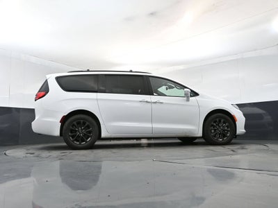 2022 Chrysler Pacifica Touring L AWD