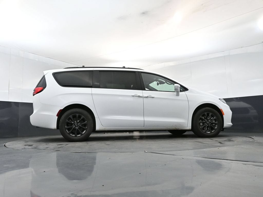 2022 Chrysler Pacifica Touring L AWD