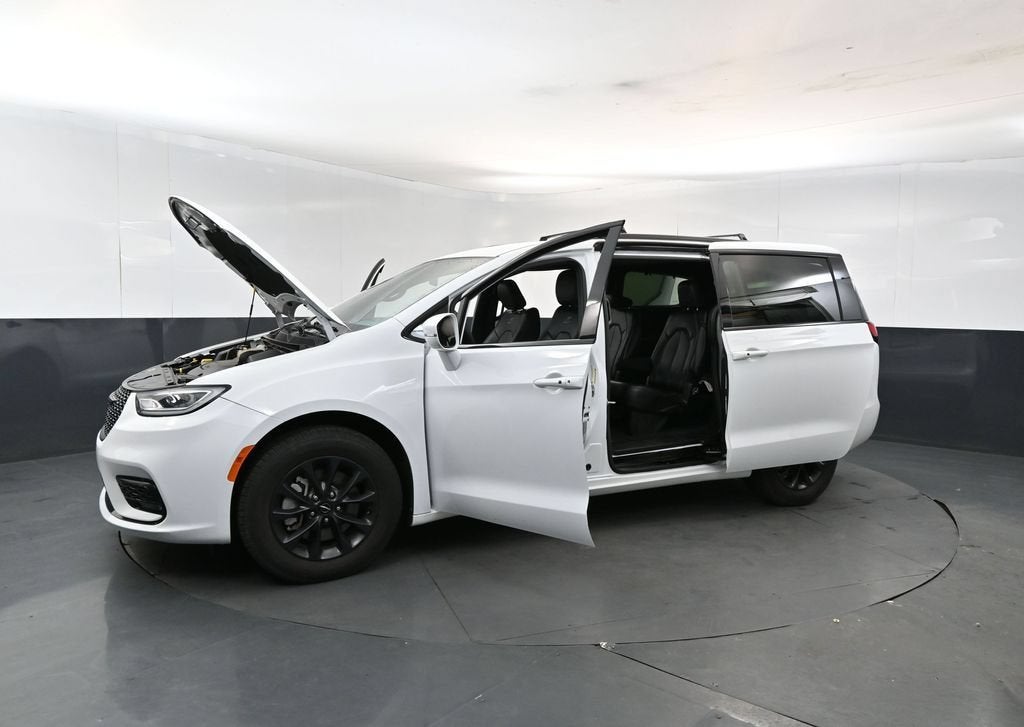 2022 Chrysler Pacifica Touring L AWD