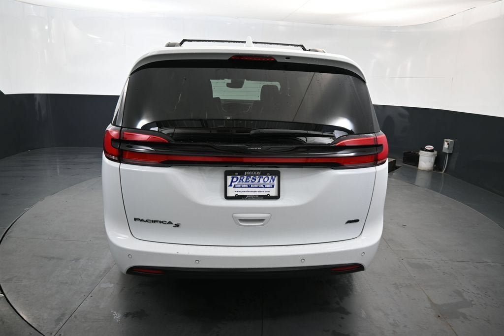 2022 Chrysler Pacifica Touring L AWD