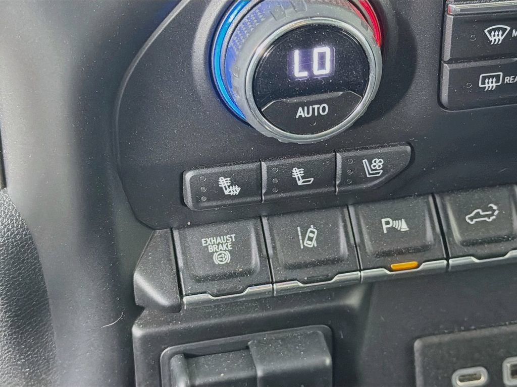2023 Chevrolet Silverado 3500 HD High Country
