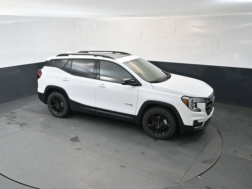 2023 GMC Terrain AT4