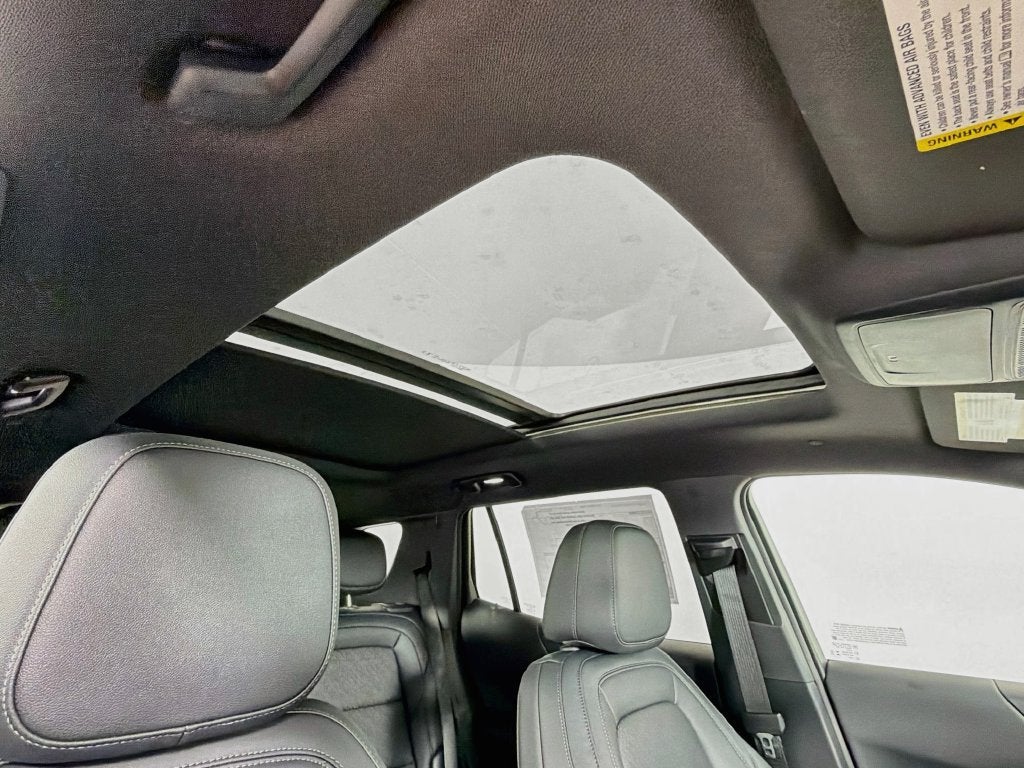 2027 Chevrolet Equinox LT - Photo 22