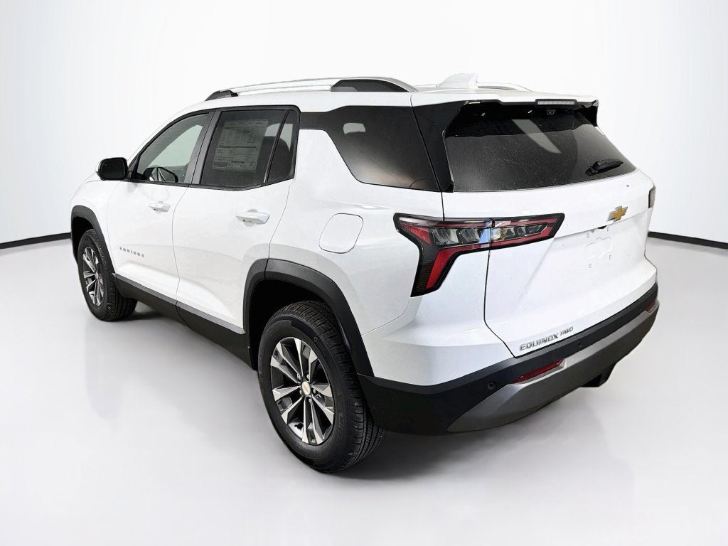 2027 Chevrolet Equinox LT - Photo 7