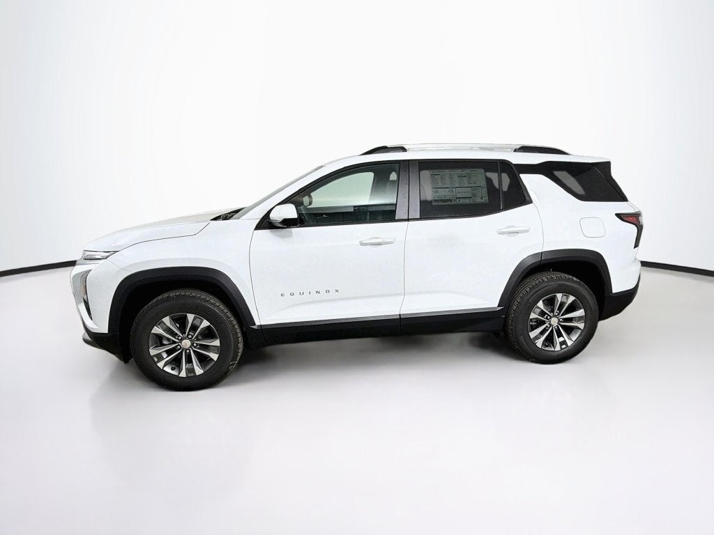 2027 Chevrolet Equinox LT - Photo 8
