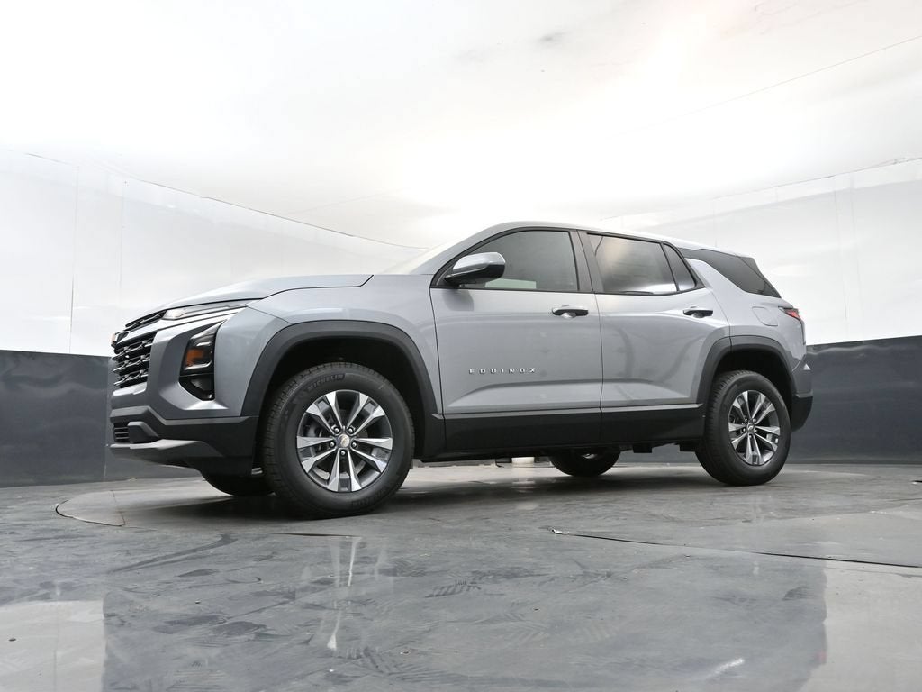 2027 Chevrolet Equinox LT - Photo 13