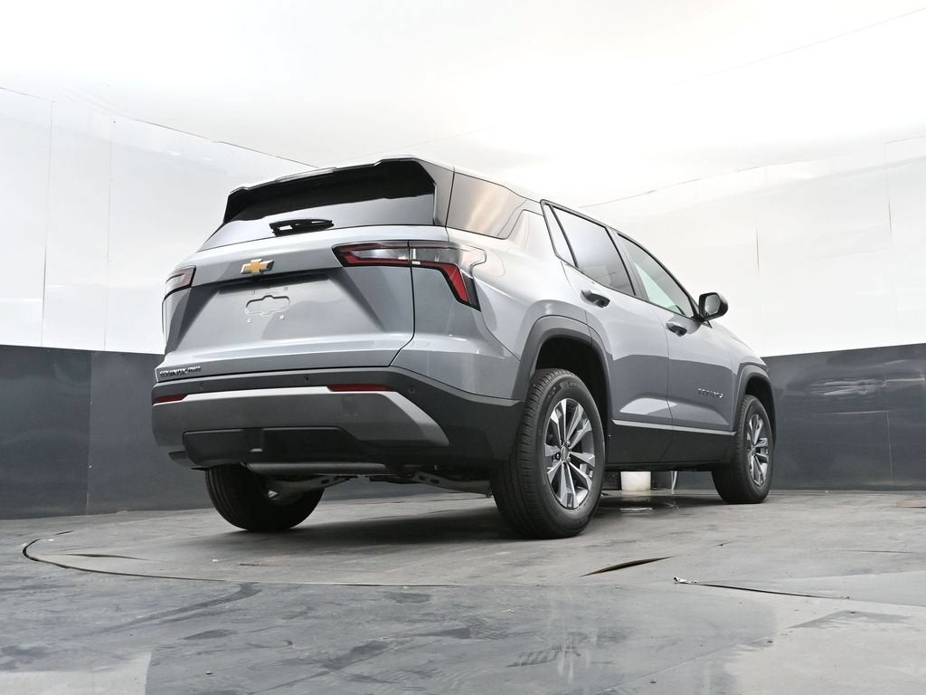 2027 Chevrolet Equinox LT - Photo 16