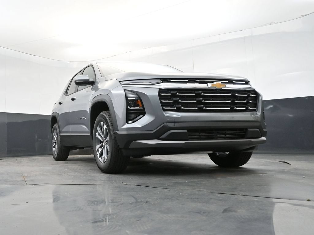 2027 Chevrolet Equinox LT - Photo 18