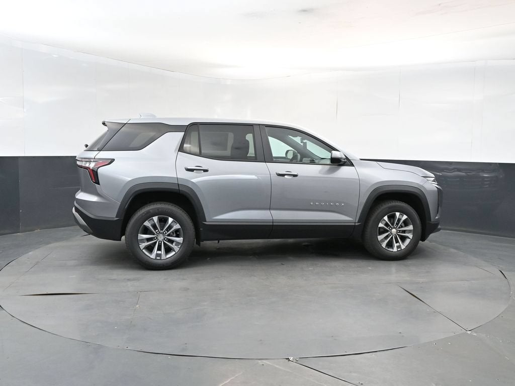 2027 Chevrolet Equinox LT - Photo 6