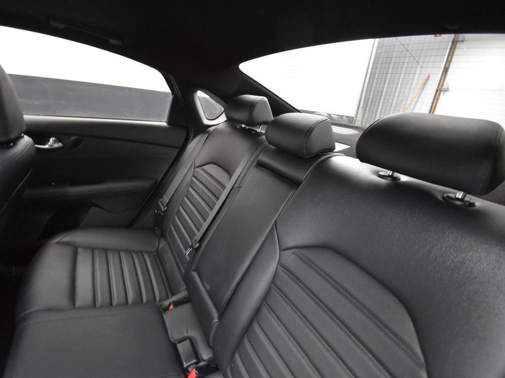 2023 Kia Forte GT Manual