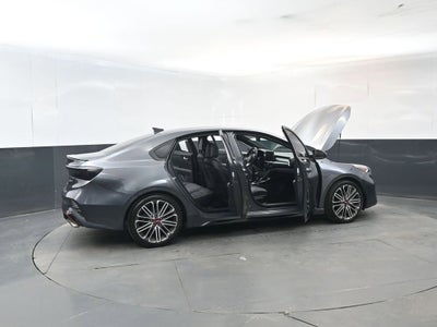 2023 Kia Forte GT Manual
