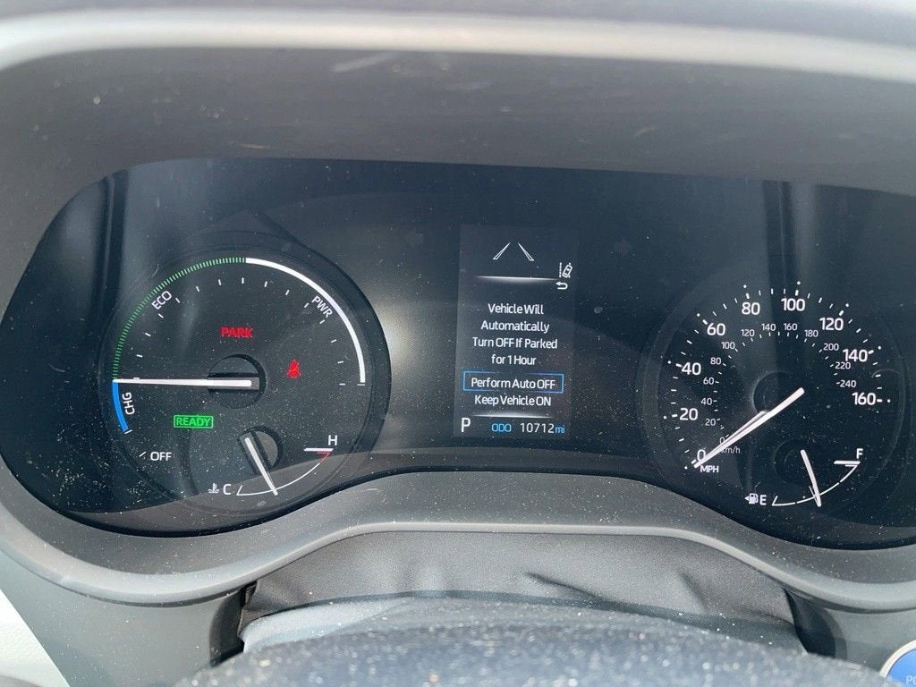 2023 Toyota Sienna LE