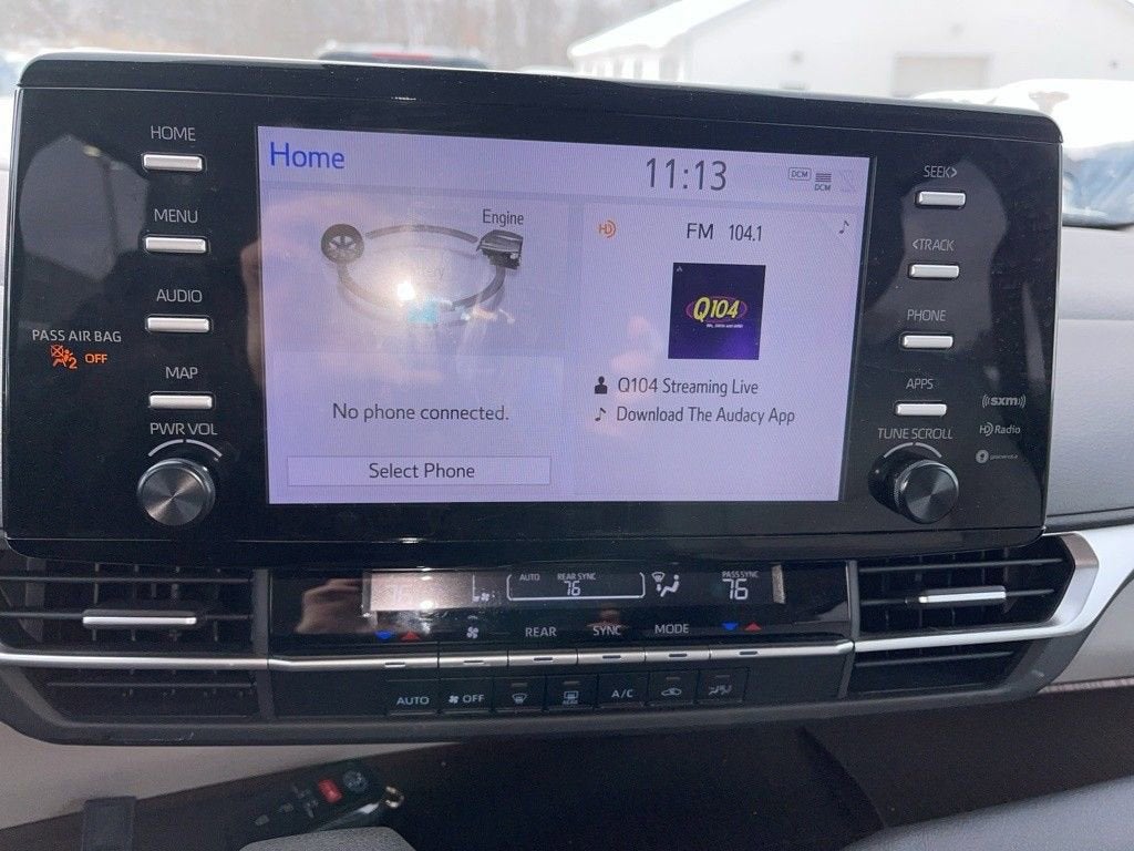 2023 Toyota Sienna LE