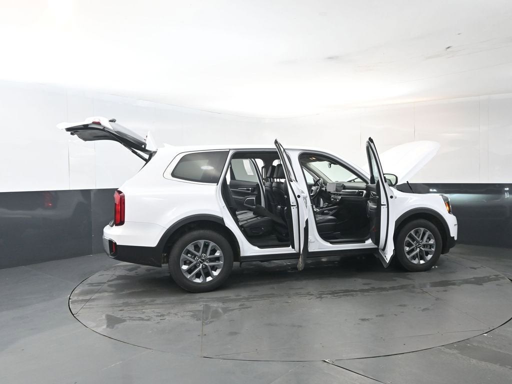 2023 Kia Telluride LX